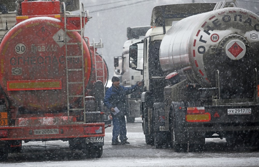 Ρωσία: η κυβέρνηση θα εντείνει τις περικοπές των βαρελιών πετρελαίου