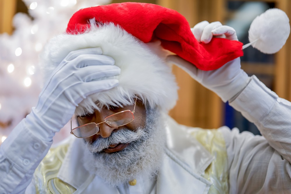 ΗΠΑ: από την Αυστραλία και την Ασία, ο Άγιος Βασίλης ξεκίνησε να μοιράζει τα χριστουγεννιάτικα δώρα