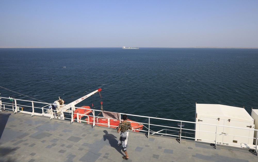 Οι Χούθι υπόσχονται «ασφαλή διέλευση» από την Ερυθρά Θάλασσα στα πλοία Ρωσίας και Κίνας