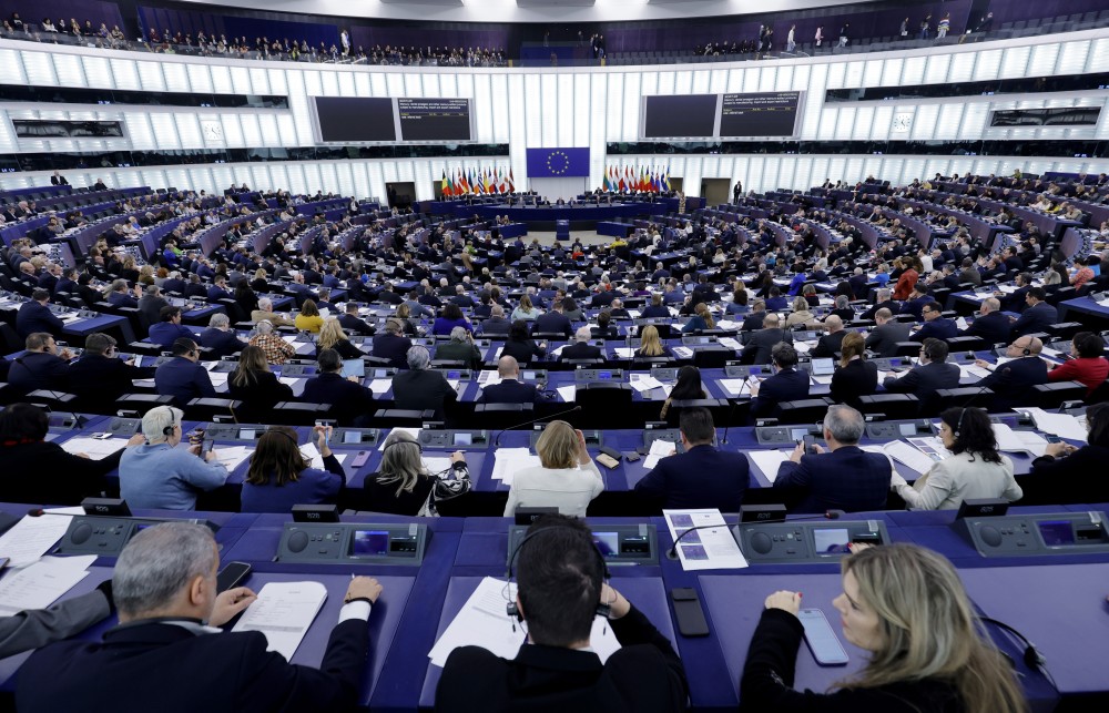 Ευρωπαϊκό Κοινοβούλιο: εγκρίθηκε ο κανονισμός-ορόσημο για την τεχνητή νοημοσύνη