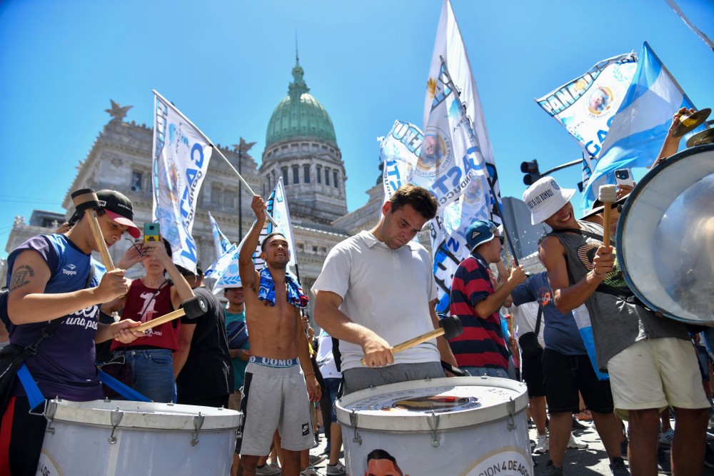 Αργεντινή: πρώτη μαζική κινητοποίηση εναντίον του προέδρου Χαβιέρ Μιλέι