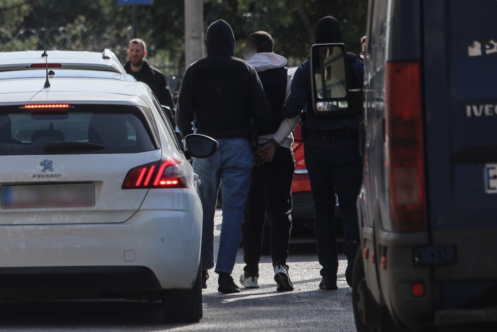 Εννέα κακουργήματα για τους συλληφθέντες της Greek Mafia