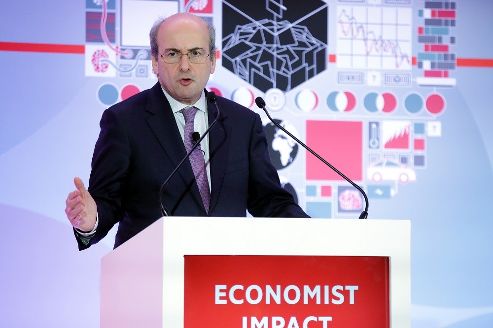Economist - Χατζηδάκης: Οι τρεις άξονες της οικονομικής πολιτικής για το 2024