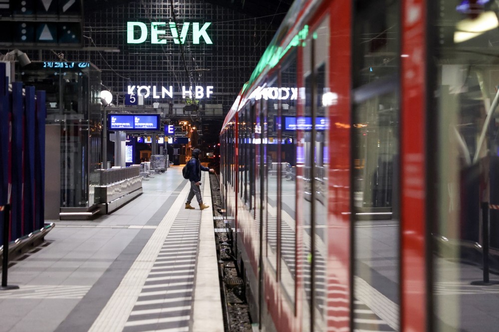 Γερμανία: οι οδηγοί τρένων καλούνται σε τριήμερη απεργία από Τετάρτη έως Παρασκευή βράδυ