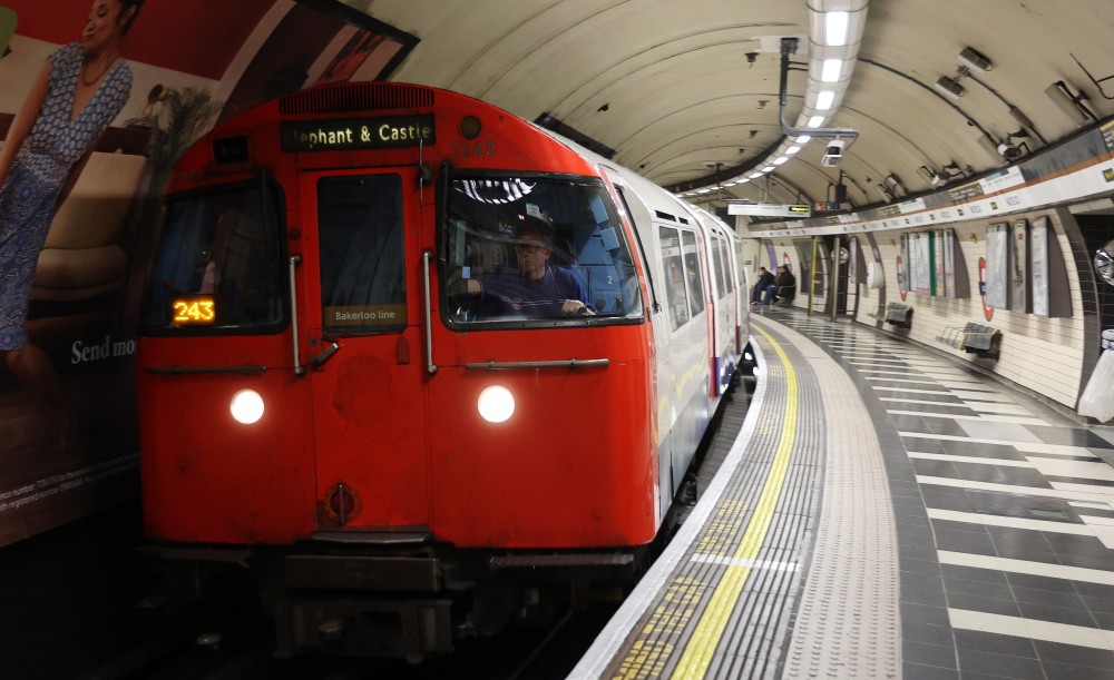 Λονδίνο: ανεστάλη η απεργία στο μετρό που είχε προγραμματιστεί από Δευτέρα έως Πέμπτη