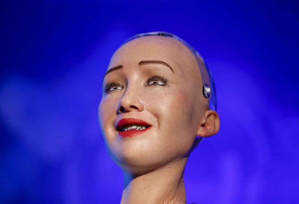 Sophia: έρχεται στην Ελλάδα το πρώτο ρομπότ με διαβατήριο