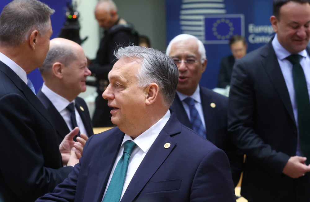 Στενό μαρκάρισμα Ευρωπαίων ηγετών στον Όρμπαν για την Ουκρανία
