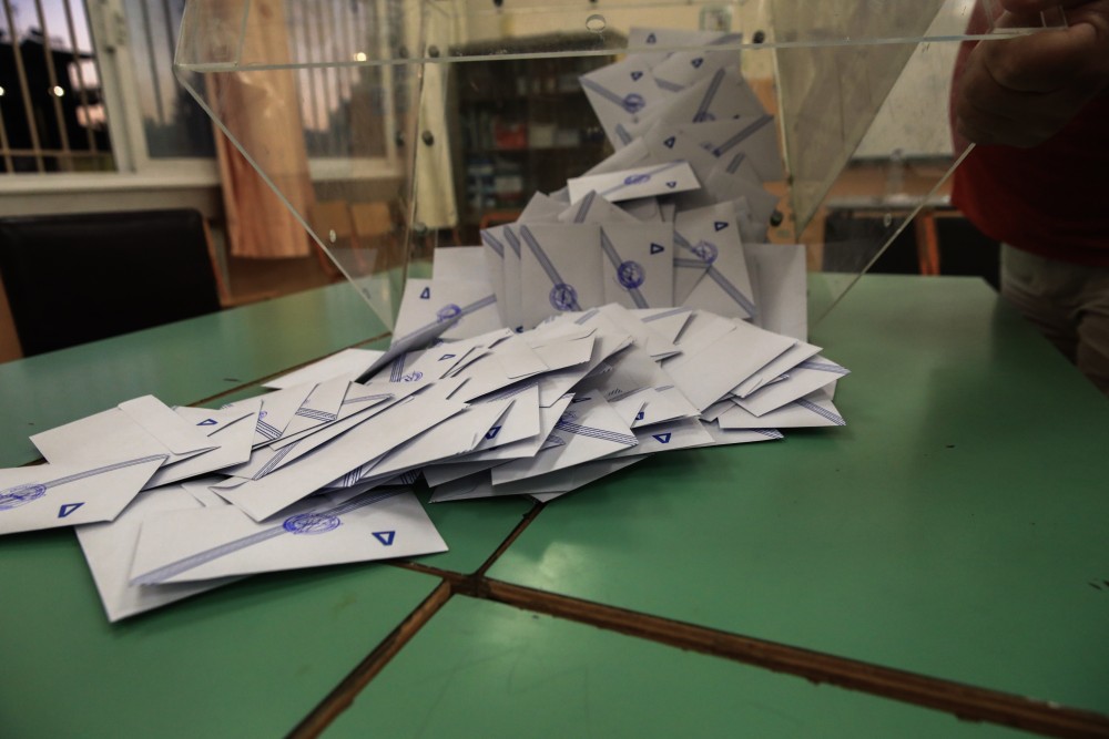 Δημοσκόπηση Opinion Poll: τέταρτο το ΠΑΣΟΚ στον Δήμο Αθηναίων, πέμπτο στον Δήμο Θεσσαλονίκης