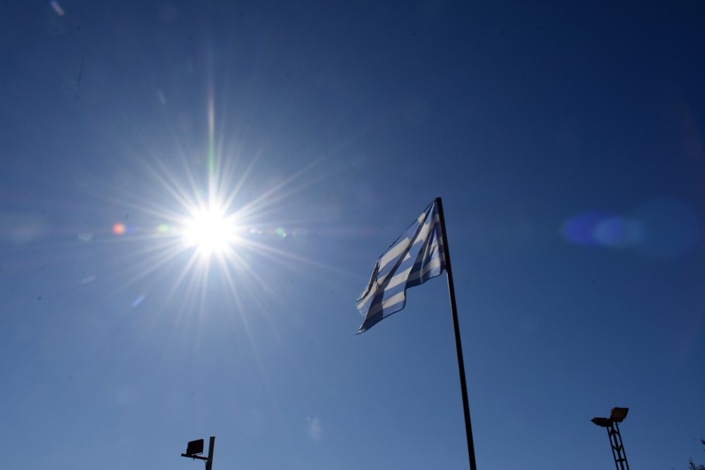 Η Ελλάδα αλλάζει, η μιζέρια βουλιάζει