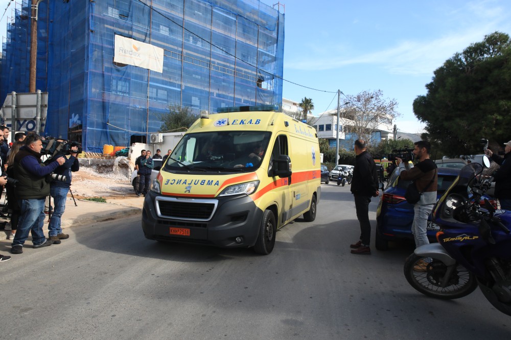 Σοκ στη Γλυφάδα: τέσσερις οι νεκροί από επίθεση ενόπλου σε ναυτιλιακή, ανάμεσά τους ο δράστης