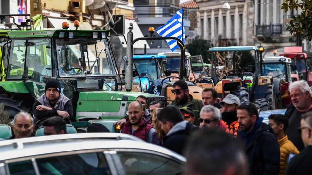 Αγρότες: την Tρίτη στην Αθήνα με τρακτέρ