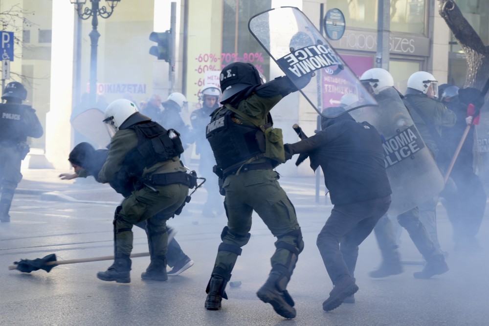 Θεσσαλονίκη: επτά συλλήψεις για τα επεισόδια στην πορεία ενάντια στα μη κρατικά ΑΕΙ