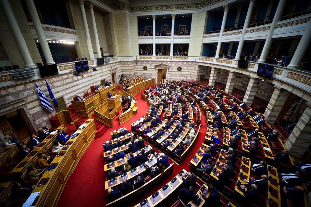 Βουλή: ψηφίστηκε το νομοσχέδιο του ΥΠΕΝ για την αντιμετώπιση των επιπτώσεων της κλιματικής αλλαγής