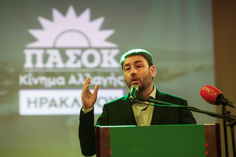 Νίκος Aνδρoυλάκης: προσπάθεια να πείσει ότι το ΠΑΣΟΚ δεν είναι ΣΥΡΙΖΑ