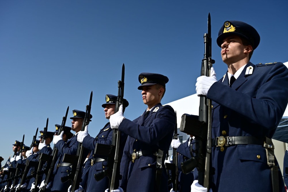 Ένοπλες Δυνάμεις: τα στελέχη να μετατίθενται εκεί που θέλουν  μετά τα 30 χρόνια υπηρεσίας ζητά η ΠΟΜΕΝΣ
