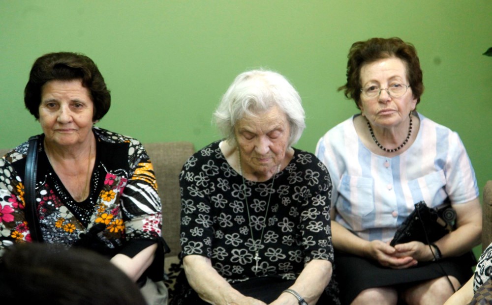 Τρομερές αναφορές στον Συνήγορο του Πολίτη για μονάδες φροντίδας ηλικιωμένων