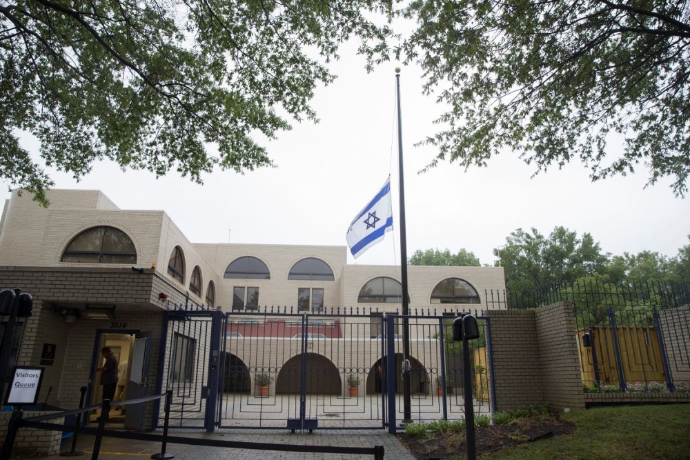 Χαμάς: τίμησε τον Αμερικανό στρατιωτικό που αυτοπυρπολήθηκε έξω από την πρεσβεία του Ισραήλ