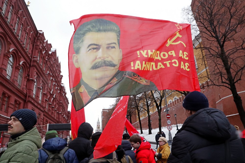 Στάλιν: πιστοί στο τέρας