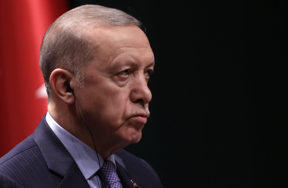 Politico: γιατί ο Ερντογάν φοβάται τις εκλογές στην Κωνσταντινούπολη