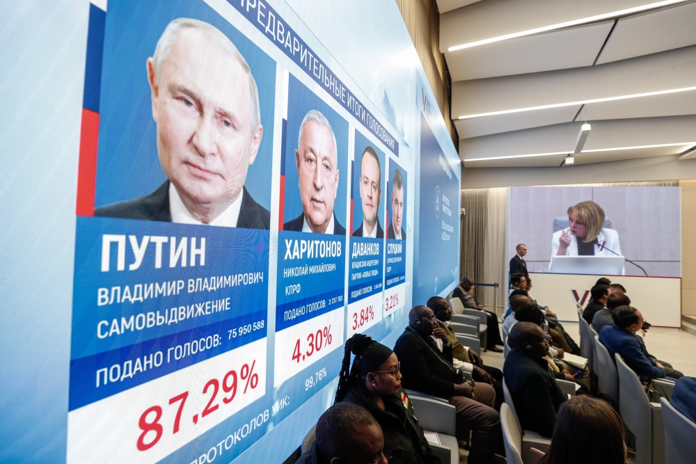 Τι απαντά το Κρεμλίνο στις δυτικές επικρίσεις: «Ο ρωσικός λαός στηρίζει τον Πούτιν»