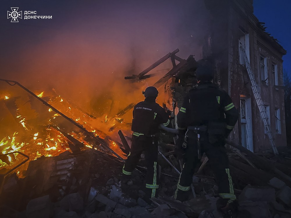 Ρωσικές επιθέσεις πλήττουν θερμοηλεκτρικούς σταθμούς στην Ουκρανία