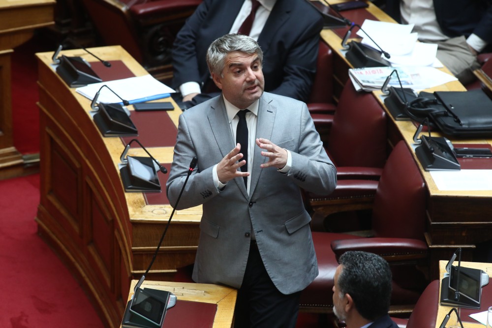 Νέο αντάρτικο στο ΠΑΣΟΚ: και ο Κωνσταντινόπουλος υπέρ του νομοσχεδίου για τα μη κρατικά ΑΕΙ