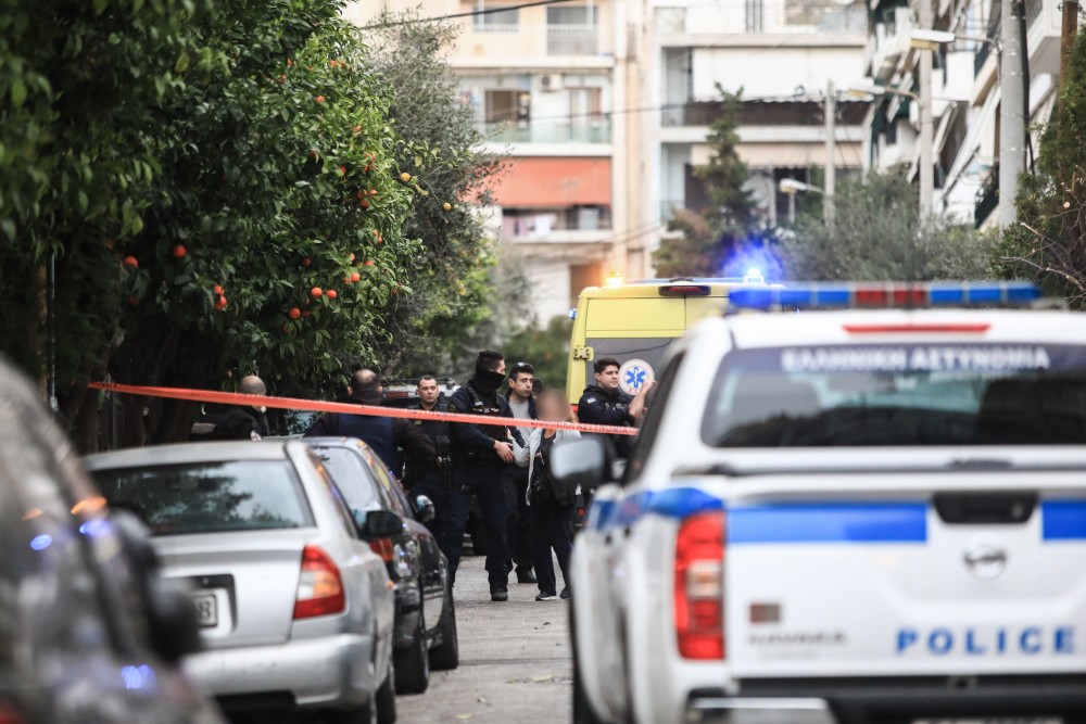 Οικογενειακή τραγωδία στη Νίκαια: πεθερός σκότωσε τον γαμπρό του και αυτοκτόνησε
