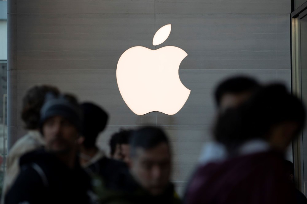 ΗΠΑ: η κυβέρνηση Μπάιντεν μηνύει την Apple -Την κατηγορεί για μονοπώλιο