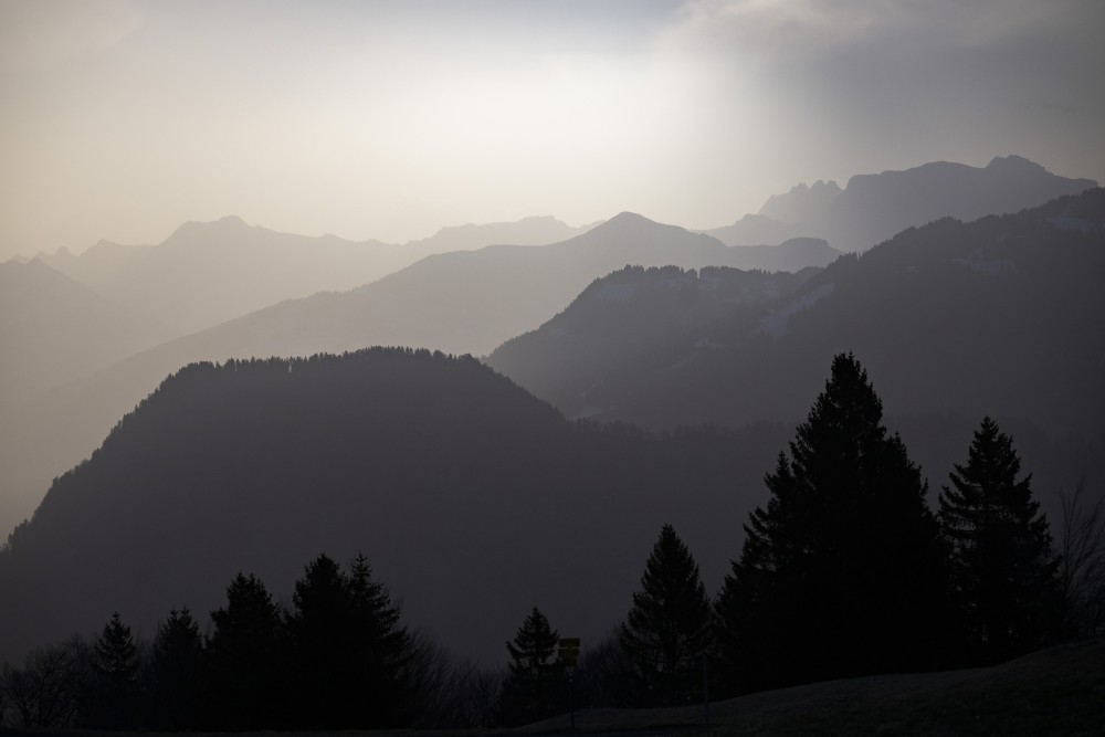 Ελβετία: σκεπάστηκε ο ουρανός από την αφρικανική σκόνη