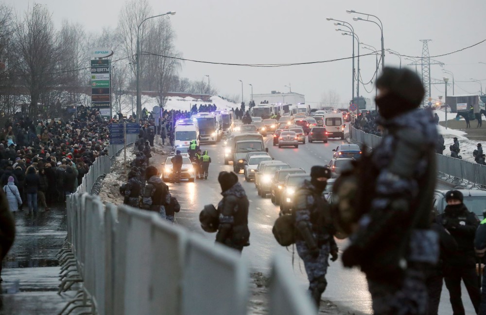 Κηδεία Ναβάλνι - Δεκάδες συλλήψεις σε όλη τη Ρωσία