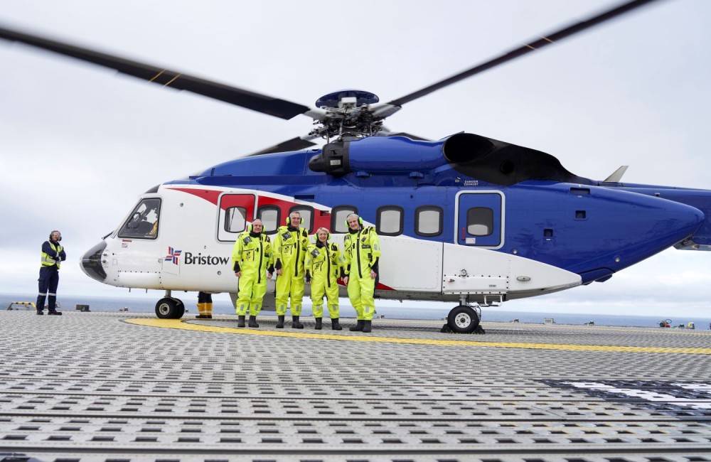 Νορβηγία: στη θάλασσα ελικόπτερο με έξι επιβαίνοντες