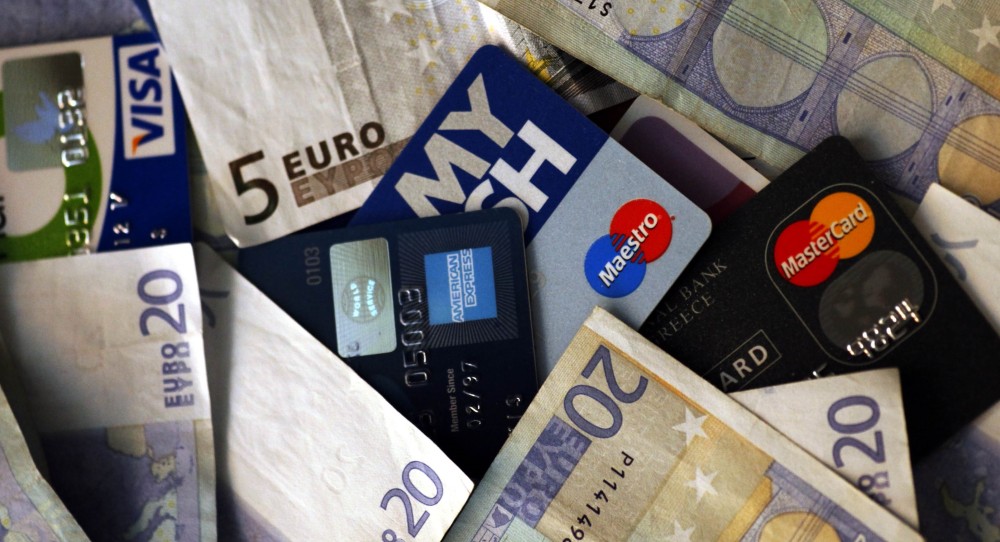 ΑΑΔΕ: και με κάρτες ξένων τραπεζών η πληρωμή φορολογικών υποχρεώσεων