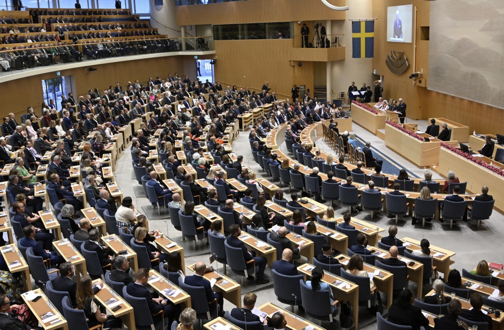 Σουηδία: στη Βουλή αμφιλεγόμενο νομοσχέδιο για τη φυλομετάβαση - Αλλαγή φύλου από τα 16