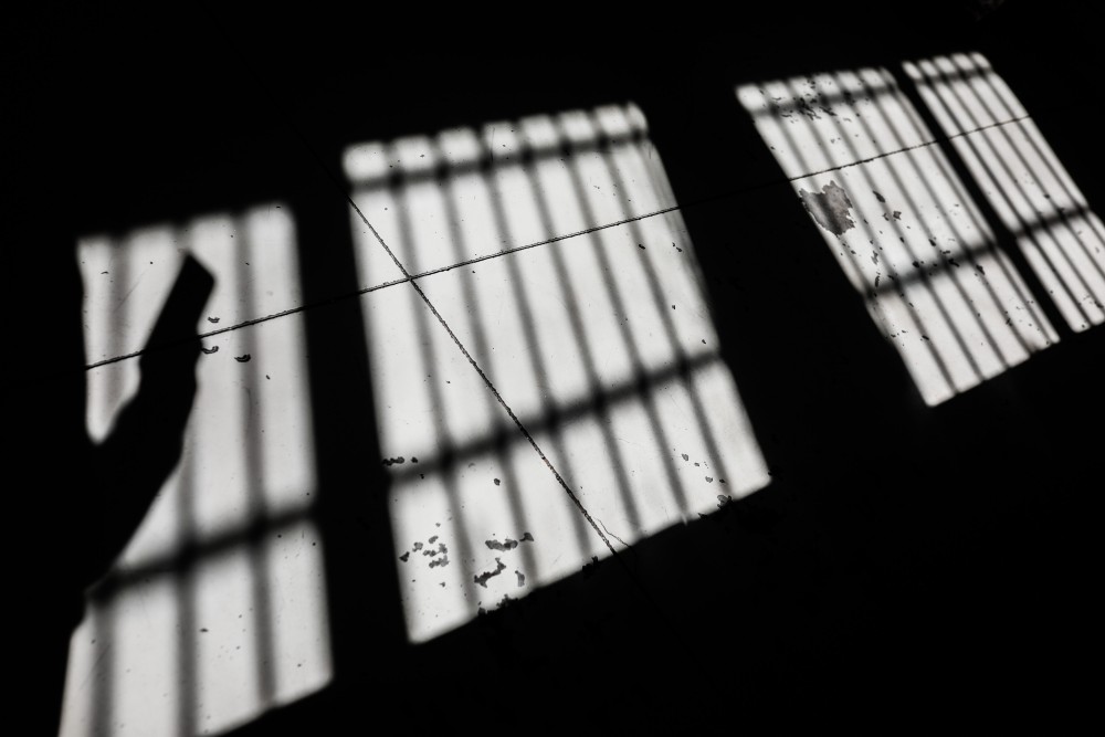 Μεγάλη έρευνα στις φυλακές Ιωαννίνων – Κρατούνται ο υποδιευθυντής και υπάλληλοι
