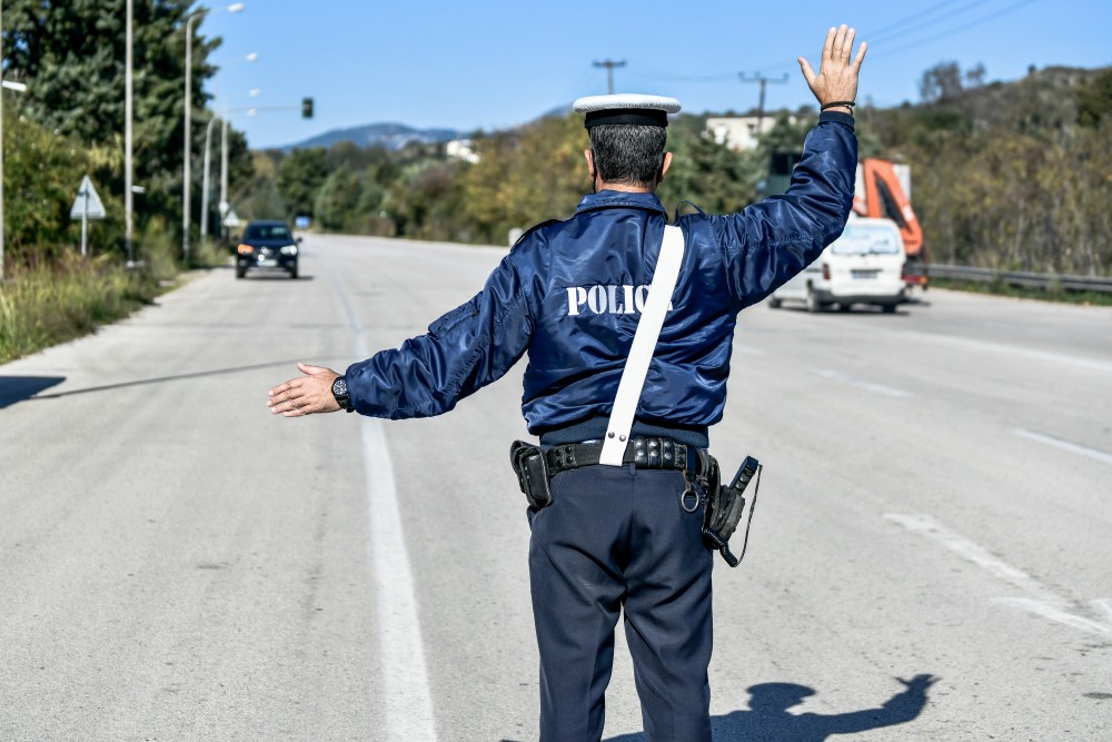 Μέτρα της Τροχαίας για το Πάσχα: αυξημένη αστυνόμευση και απαγόρευση κυκλοφορίας φορτηγών