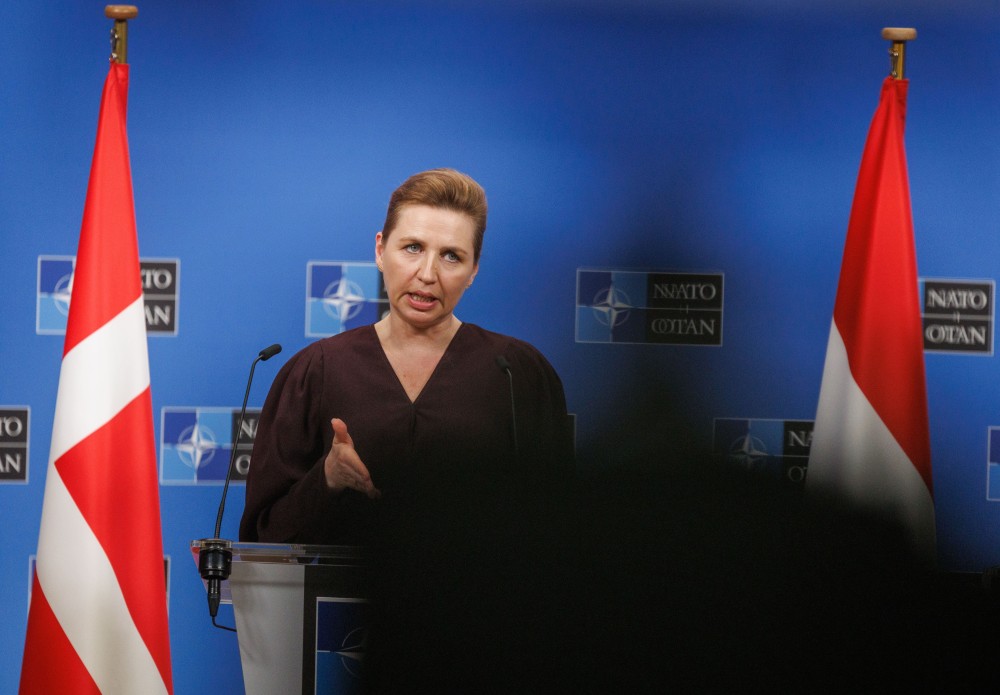 Δανία: η πρωθυπουργός καταγγέλλει ότι απειλείται και παρενοχλείται καθημερινά στα social media