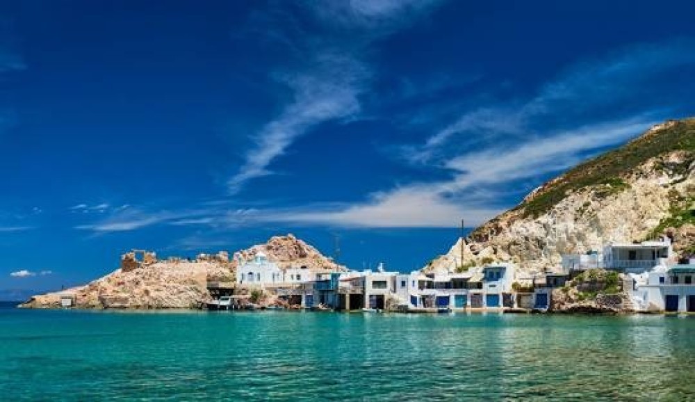 National Geographic: Μήλος και Τήνος στα καλύτερα ελληνικά νησιά για διακοπές