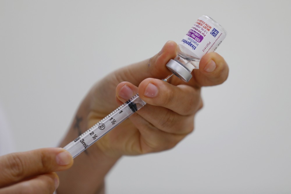 Η Astrazeneca αποσύρει το εμβόλιο για τον κορωνοϊό