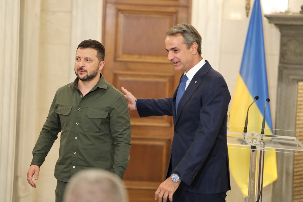 Επικοινωνία Μητσοτάκη με Ζελένσκι: Η Ελλάδα θα συνεχίσει να στηρίζει την Ουκρανία
