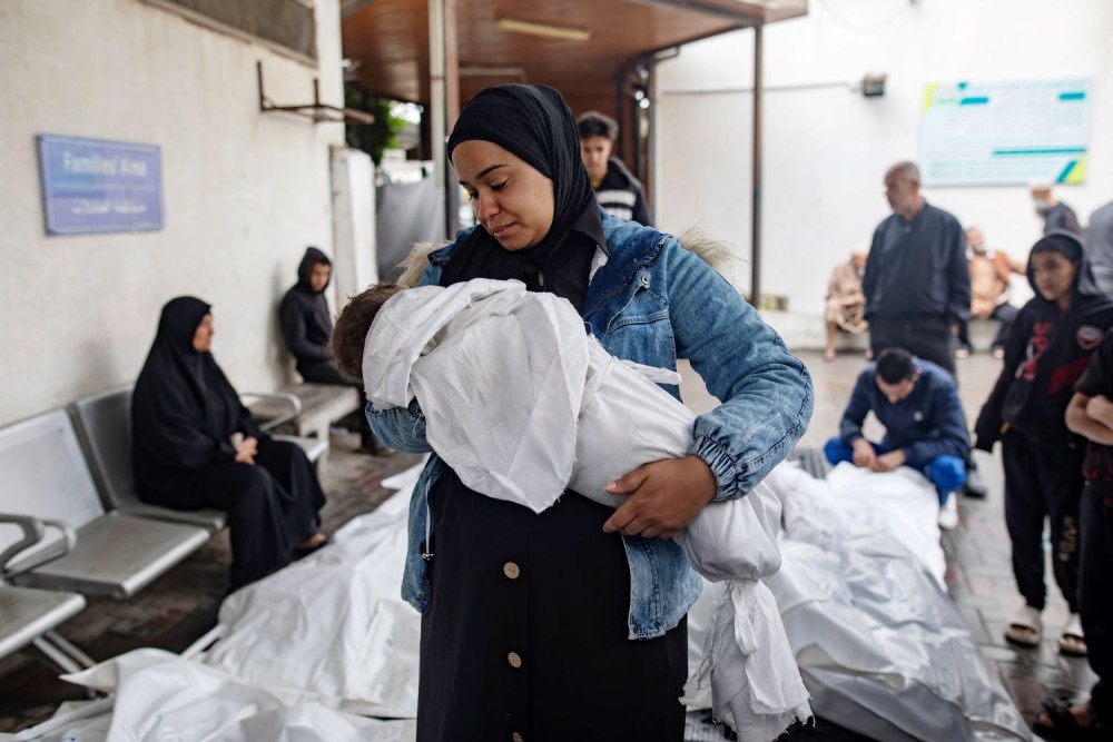 Ράφα: το Ισραήλ βομβαρδίζει συνοικίες σε περιοχές που είχε δώσει εντολή εκκένωσης