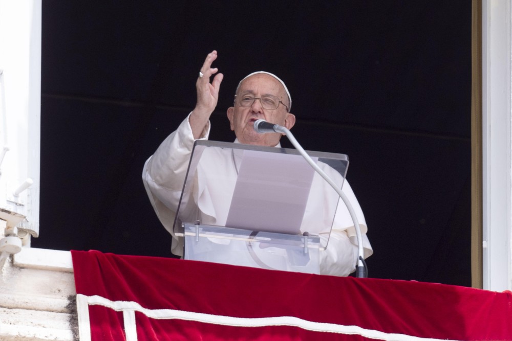 Βατικανό: Ο πάπας Φραγκίσκος φέρεται να αναφέρθηκε και πάλι στο θέμα της ομοφυλοφιλίας και των ιερατικών σχολών