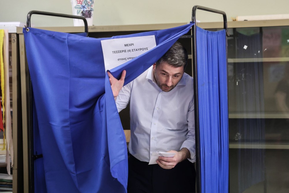 Ευρωεκλογές: τέλος εποχής για τον Νίκο Ανδρουλάκη - Η πρόβλεψη του exit poll πυροδοτεί εξελίξεις