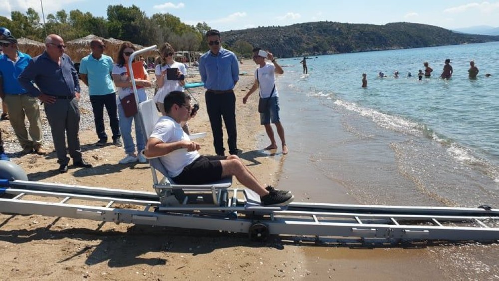 Δήμος Ναυπλιέων: Προσβάσιμες παραλίες για τα Άτομα με Αναπηρία