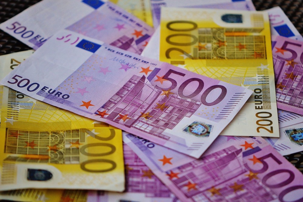Μίχαλος: Τράπεζα για 100.000 ευρώ δάνειο ζήτησε εγγυήσεις 120.000&#33; (vid)