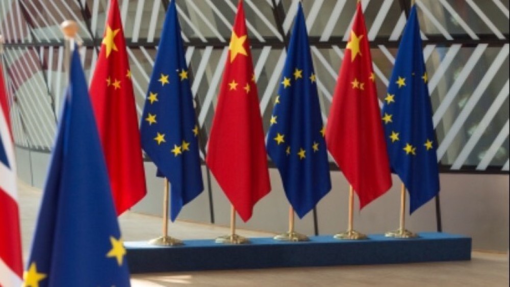 Σήμερα η Σύνοδος κορυφής ΕΕ-Κίνας για την αποκλιμάκωση της έντασης