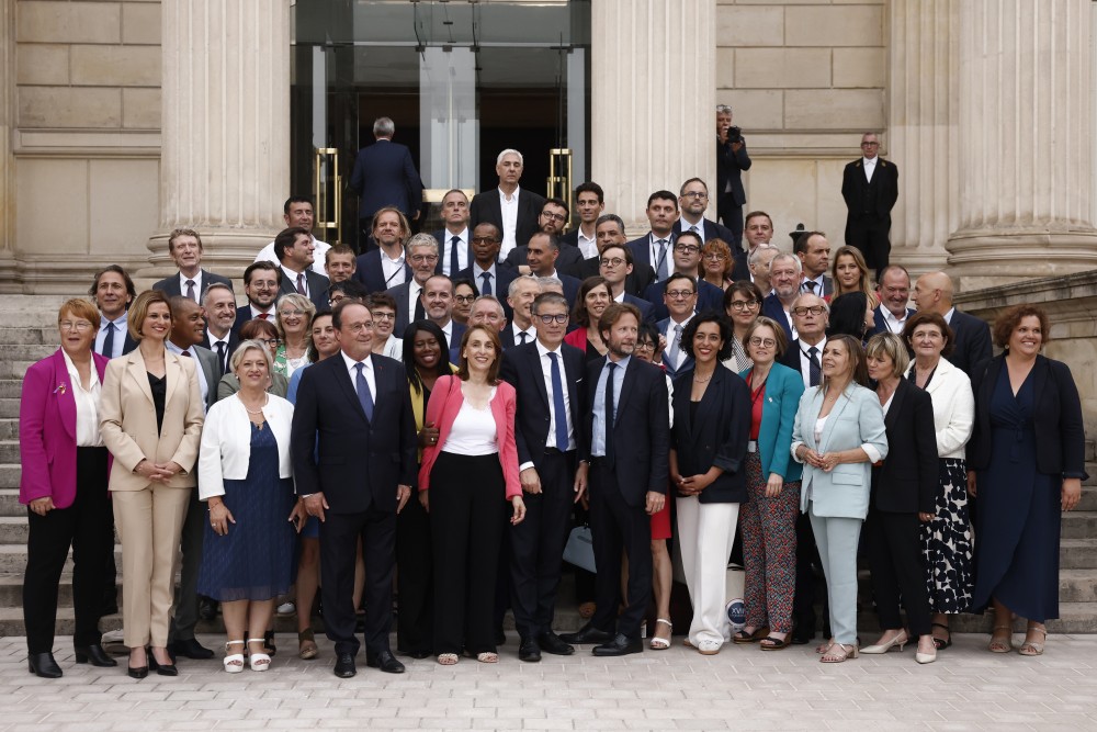 Γαλλία: σήμα κινδύνου από οίκους αξιολόγησης για το ριζοσπαστικό πρόγραμμα της Αριστεράς