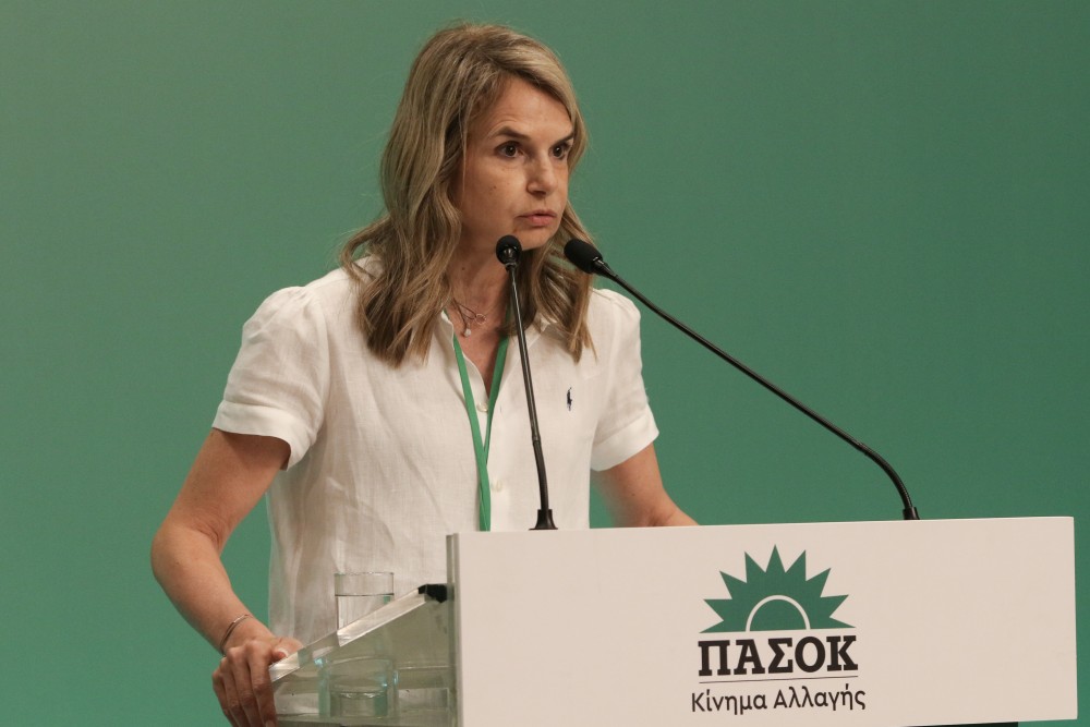ΠΑΣΟΚ: υποψήφια για την ηγεσία και η Μιλένα Αποστολάκη