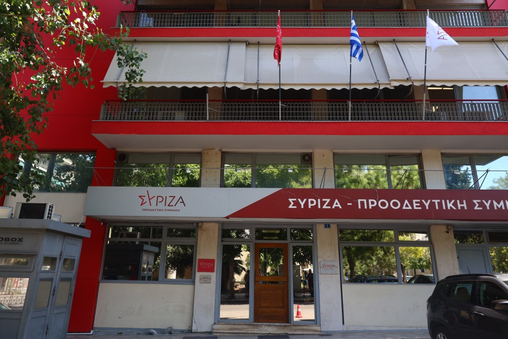 Το βιολί του ο ΣΥΡΙΖΑ: αμφισβητεί και πάλι την Πυροσβεστική