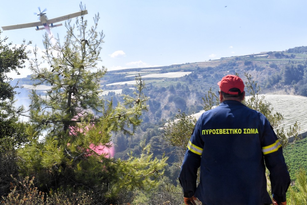 Πυρκαγιά στην Κερατέα - Ήχησε το 112 - Κλειστή η Σουνίου