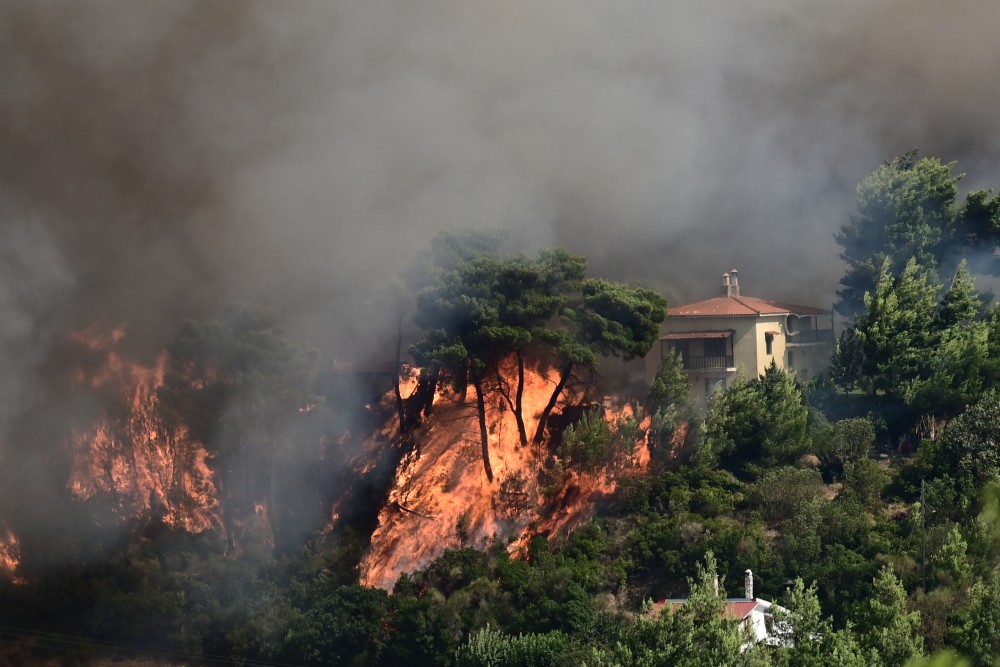 Φωτιά στα Μέγαρα: Νέες κυκλοφοριακές ρυθμίσεις και εκτροπές κυκλοφορίας